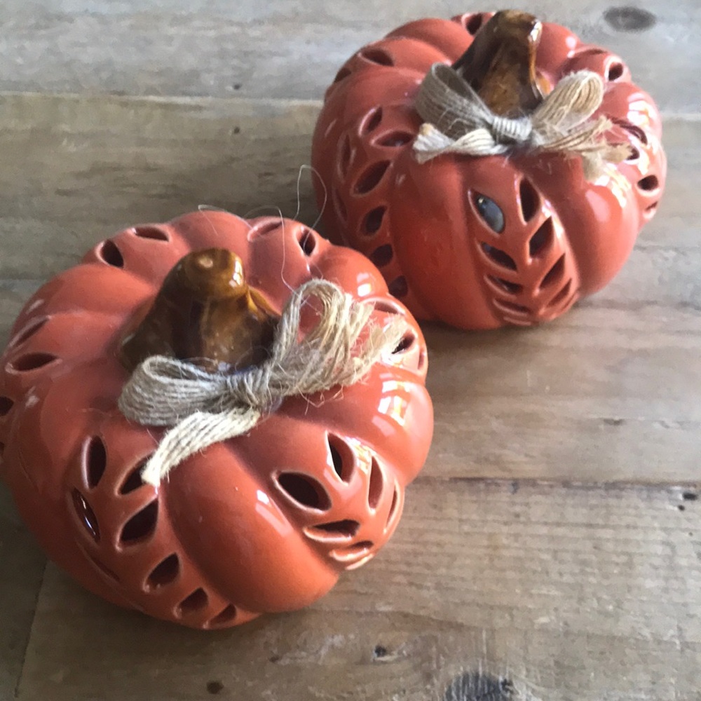 Set of 2 Ceramic Lighted Pumpkins - Picture 1 of 8